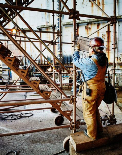 construction-worker-standing-inside-the-construction-area-xse6e2ka90b20u00